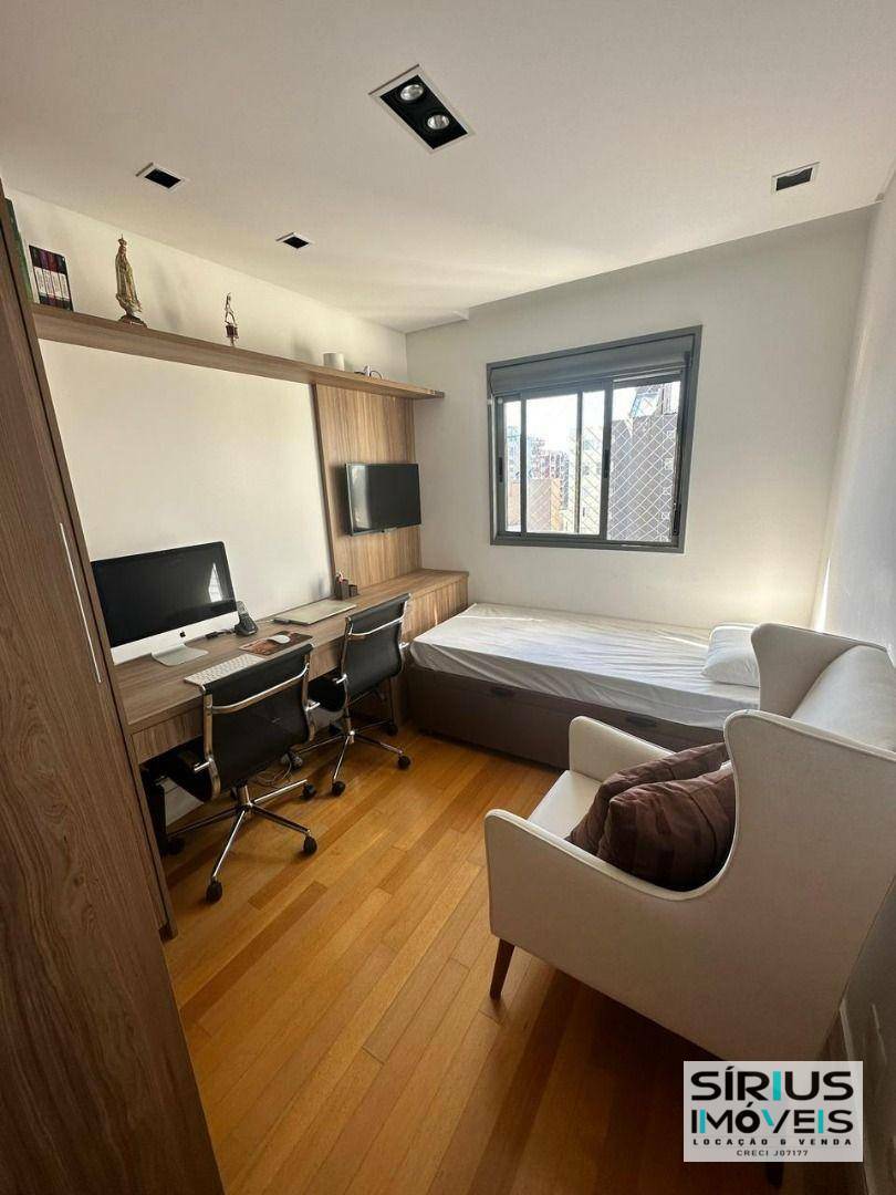 Apartamento à venda com 3 quartos, 166m² - Foto 6