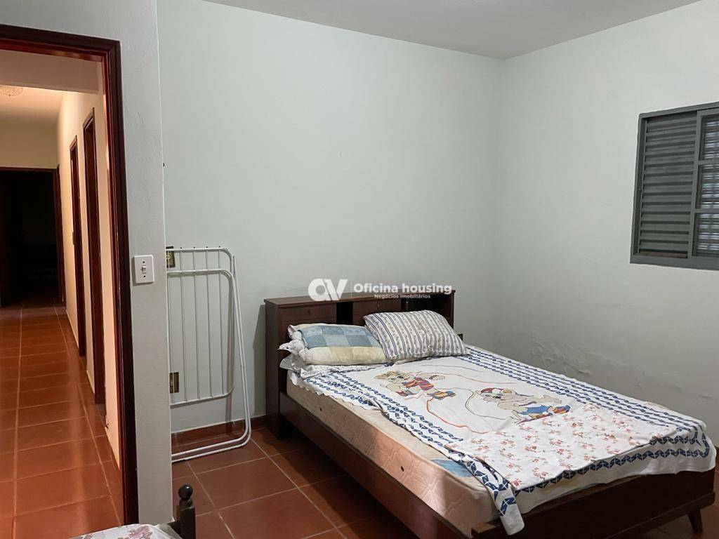 Chácara à venda com 3 quartos, 300m² - Foto 16