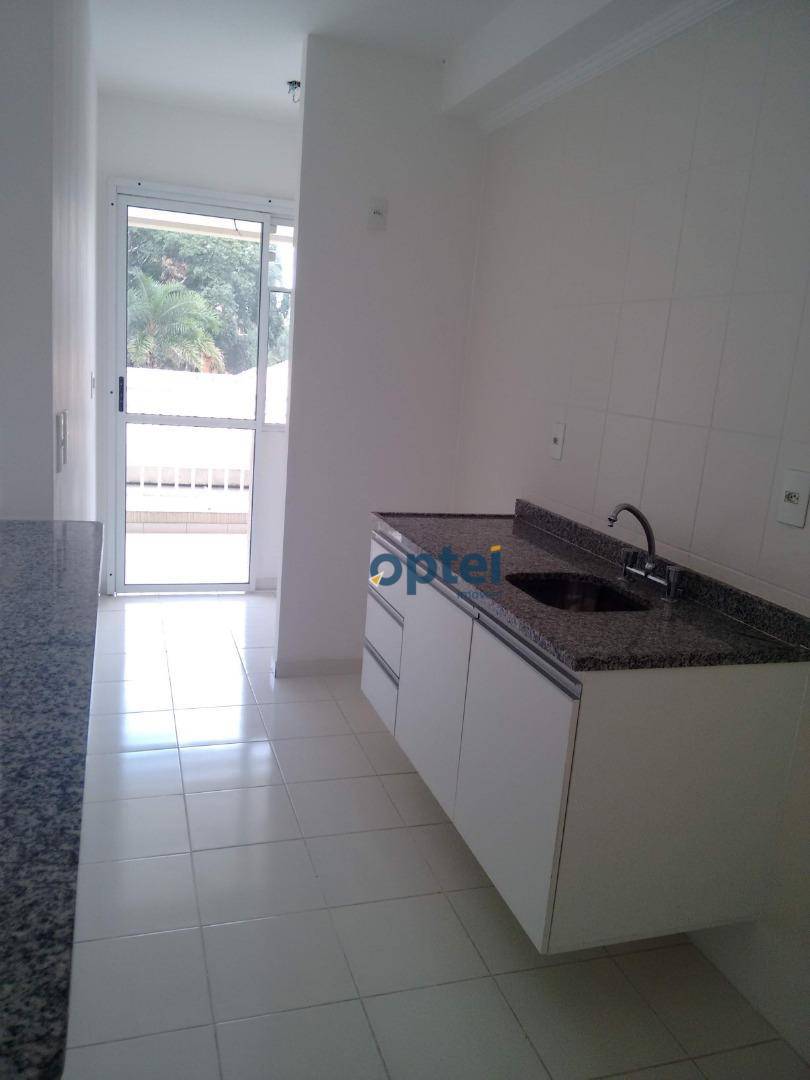 Apartamento à venda com 3 quartos, 80m² - Foto 3