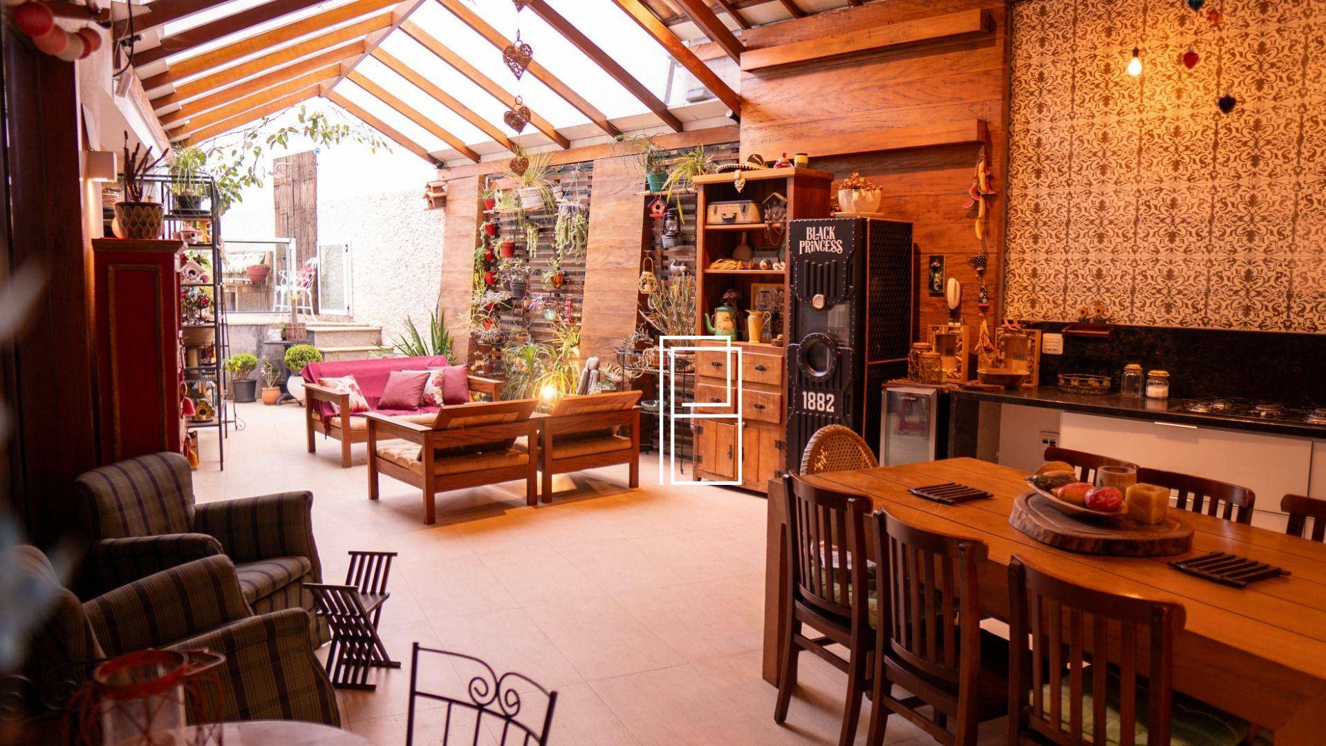 Casa à venda com 4 quartos, 300m² - Foto 14