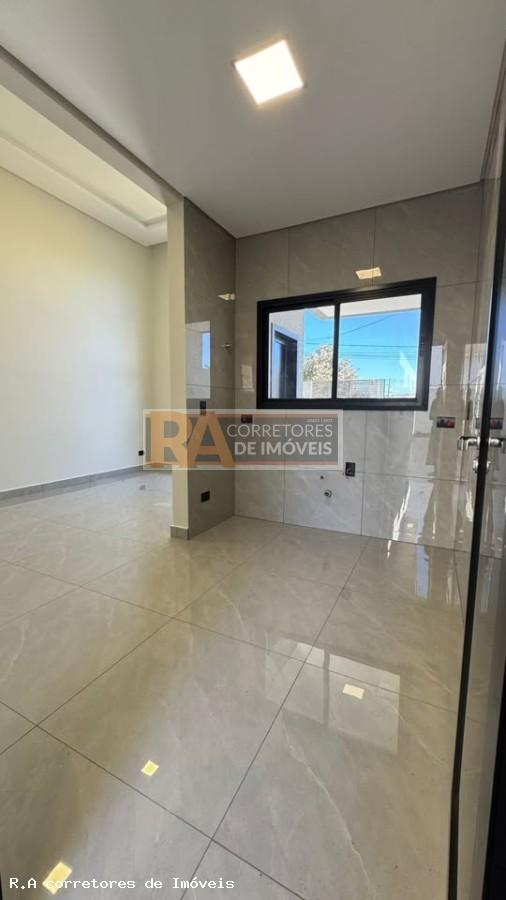 Casa à venda com 2 quartos, 150m² - Foto 10
