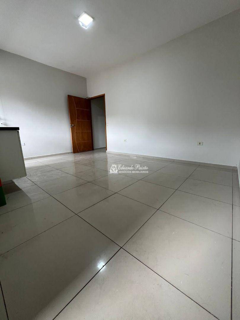 Casa para alugar com 2 quartos, 100m² - Foto 7