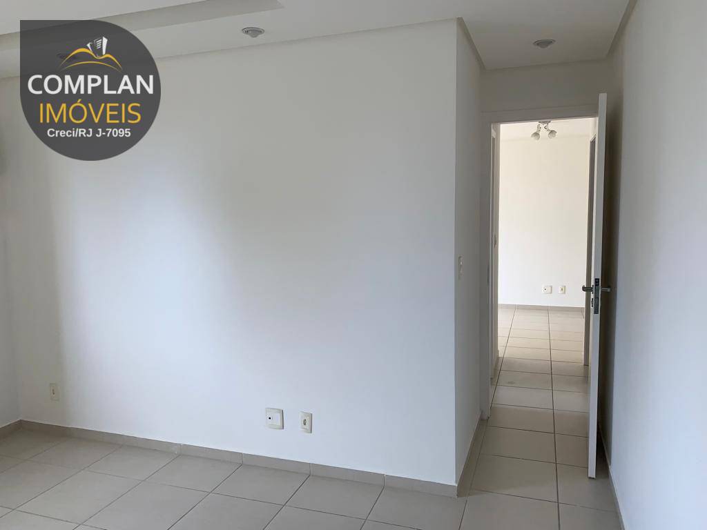 Apartamento para alugar com 2 quartos, 67m² - Foto 8