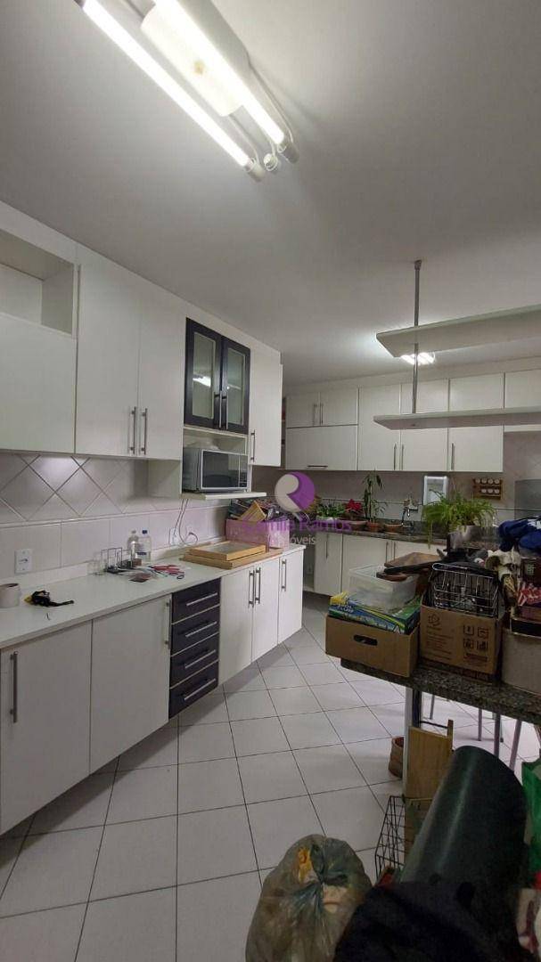 Apartamento para alugar com 3 quartos, 132m² - Foto 6