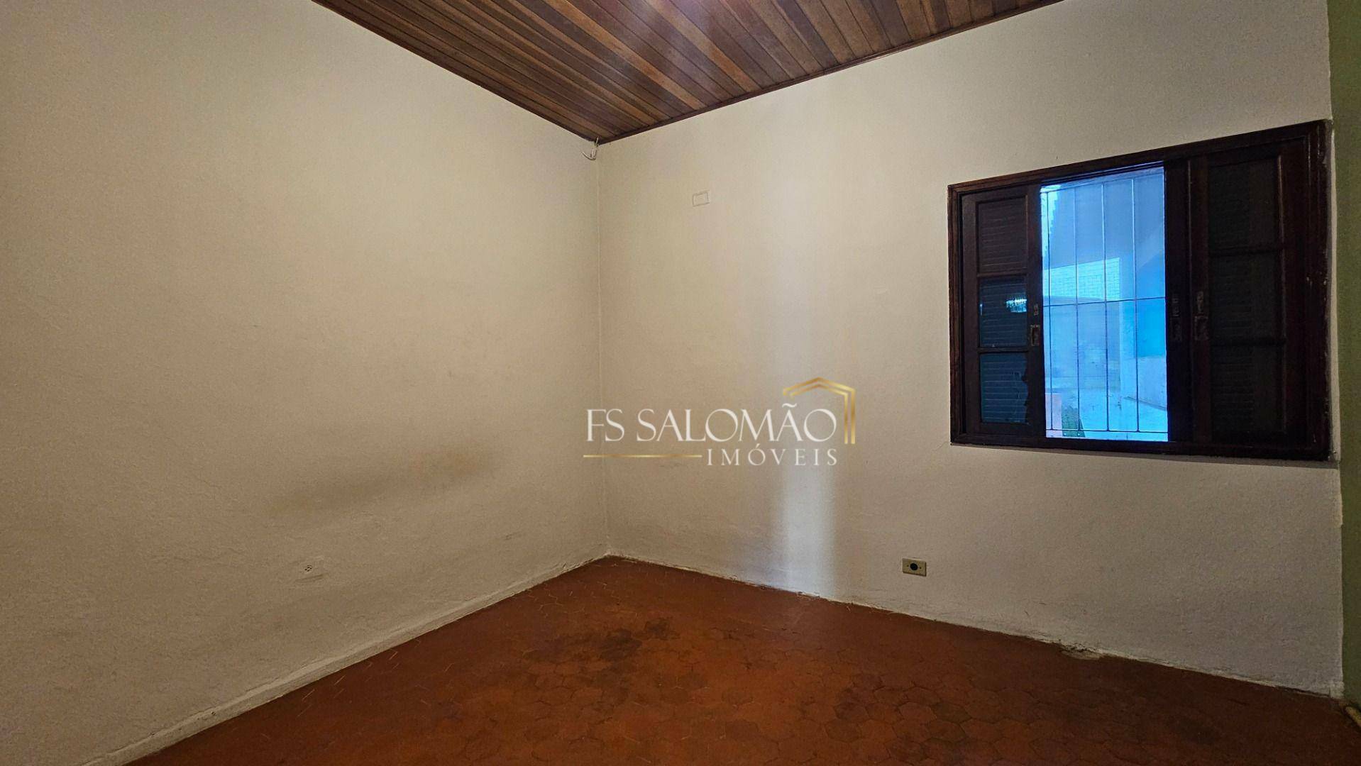 Casa para alugar com 2 quartos, 105m² - Foto 12