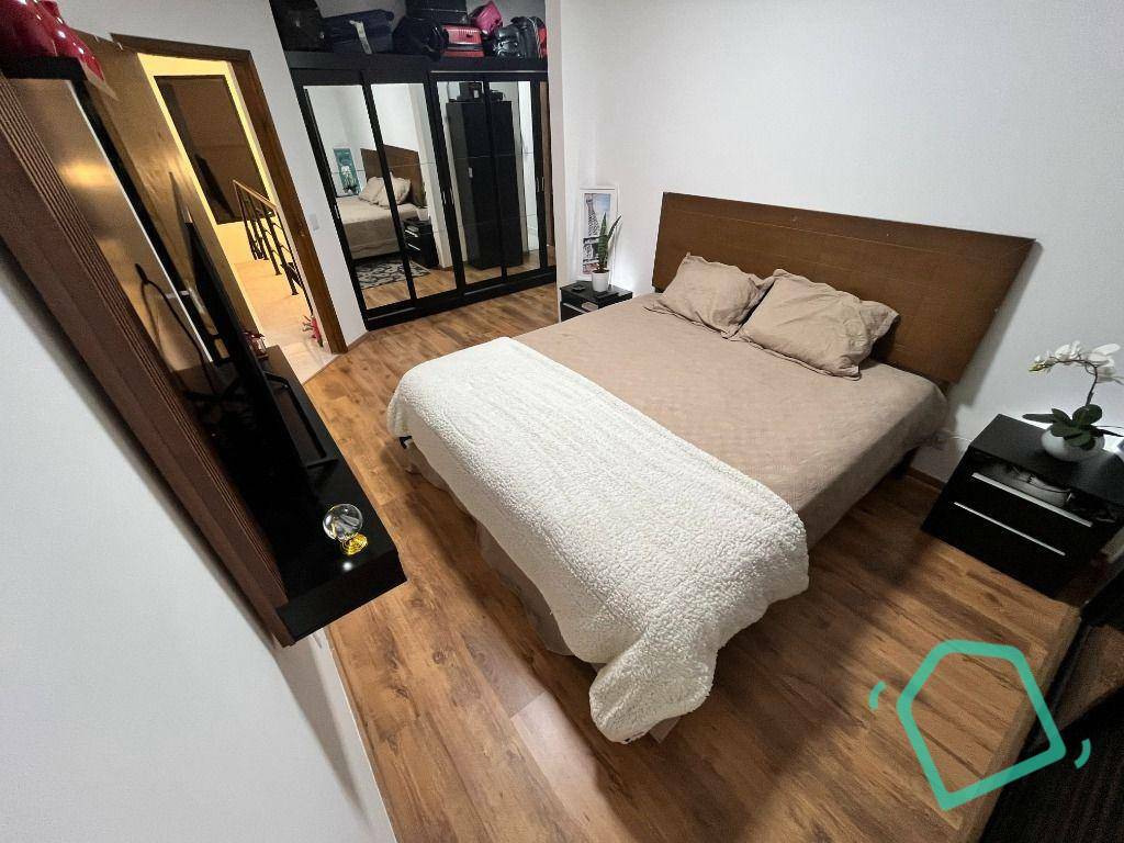 Casa de Condomínio à venda com 3 quartos, 242m² - Foto 15