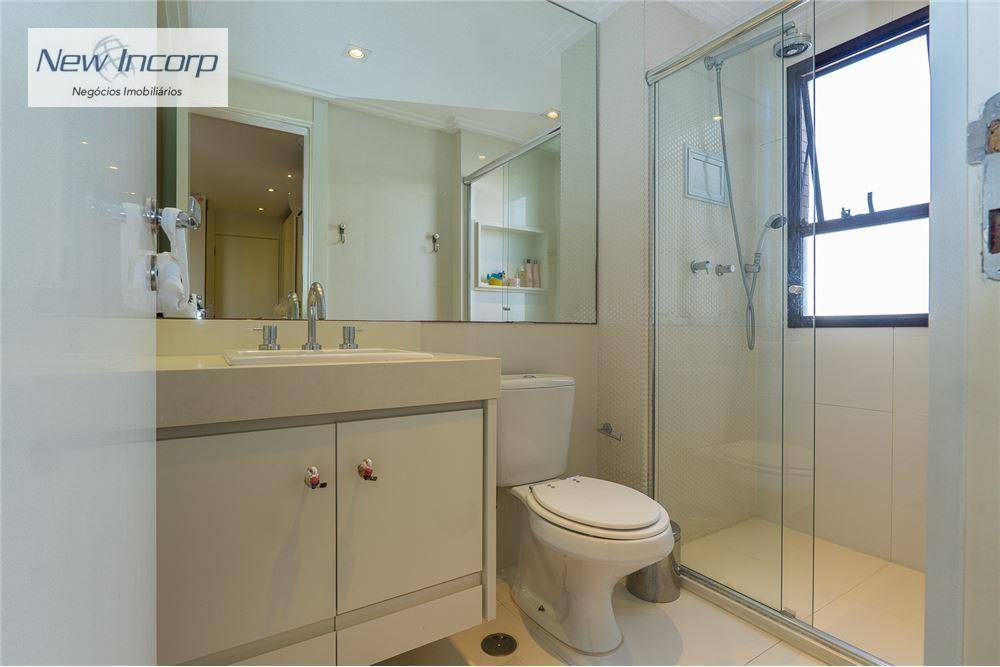 Apartamento à venda com 3 quartos, 209m² - Foto 43