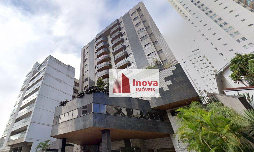 Apartamento à venda com 3 quartos, 140m² - Foto 1