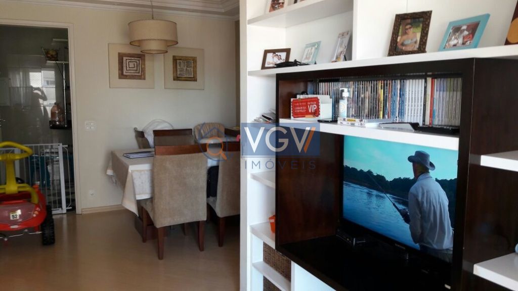 Apartamento à venda com 3 quartos, 70m² - Foto 1