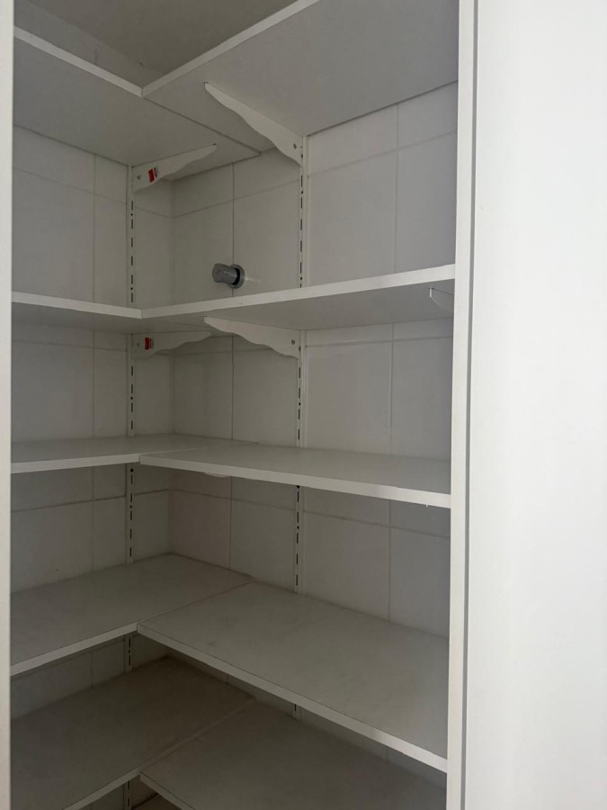 Apartamento para alugar com 3 quartos, 102m² - Foto 11