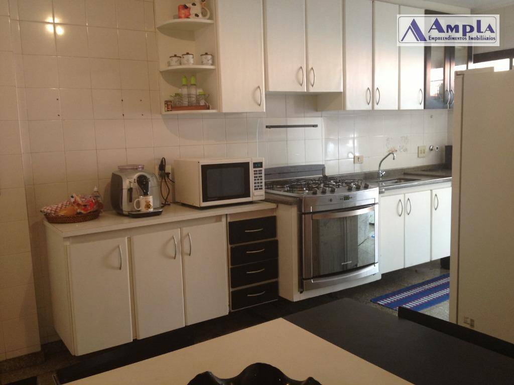 Apartamento à venda com 3 quartos, 182m² - Foto 9