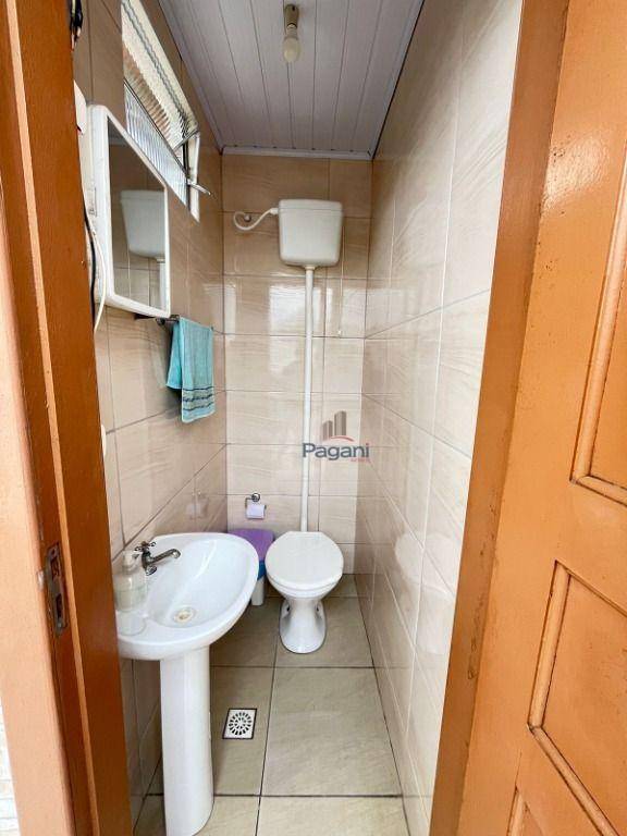 Casa à venda com 3 quartos, 200m² - Foto 25