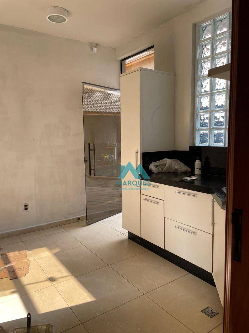 Sobrado à venda com 3 quartos, 390m² - Foto 19