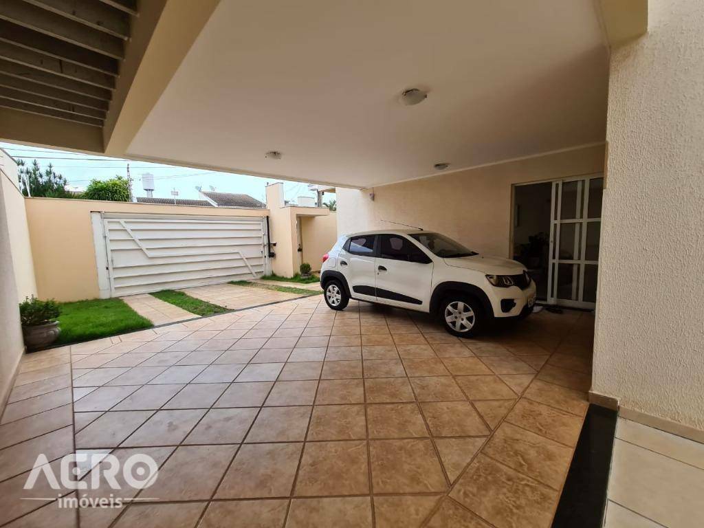 Casa à venda com 3 quartos, 275m² - Foto 7