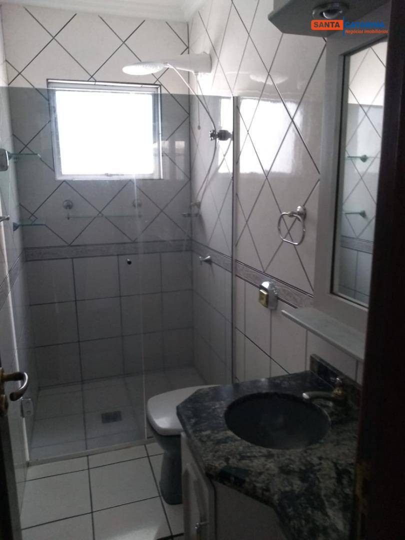 Apartamento à venda com 4 quartos, 180m² - Foto 11