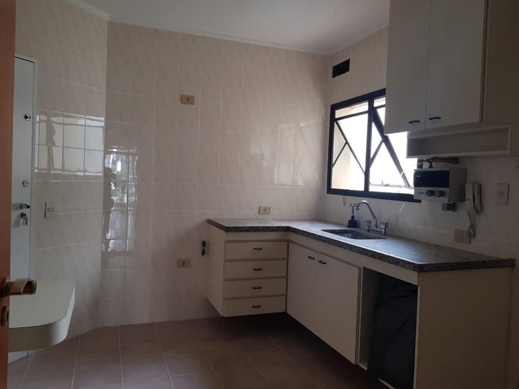 Apartamento à venda com 3 quartos, 127m² - Foto 16