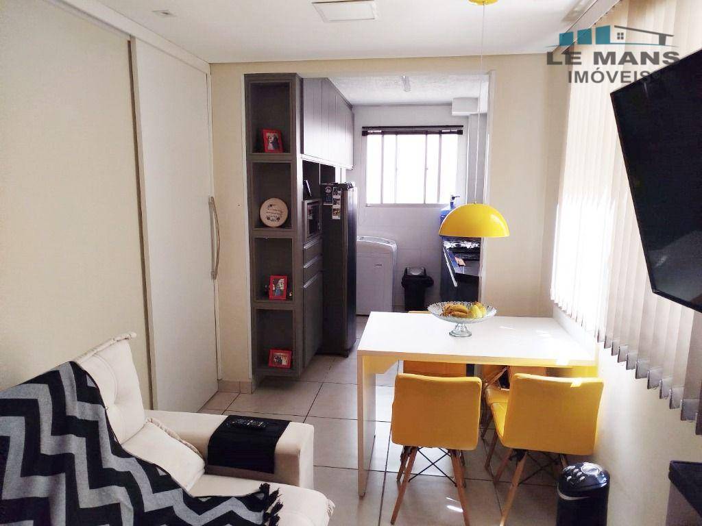 Apartamento à venda com 2 quartos, 46m² - Foto 2