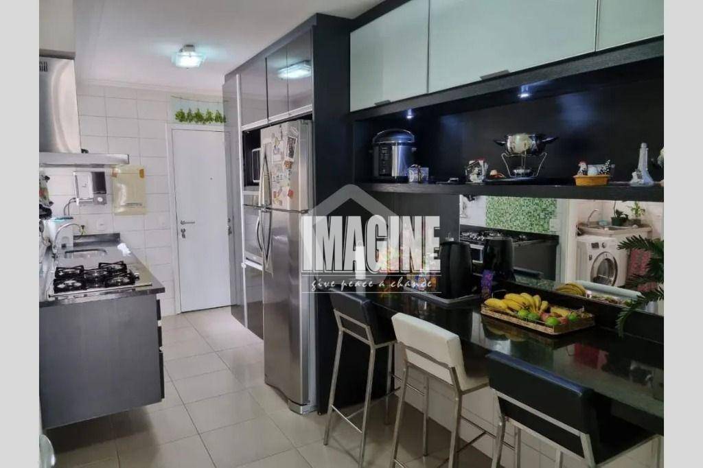 Apartamento à venda com 4 quartos, 142m² - Foto 15