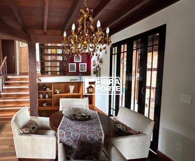 Casa à venda com 3 quartos, 376m² - Foto 18