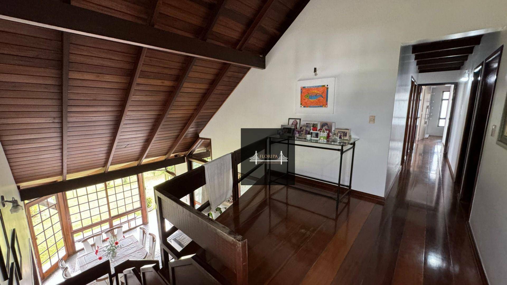 Casa de Condomínio à venda com 4 quartos, 302m² - Foto 17