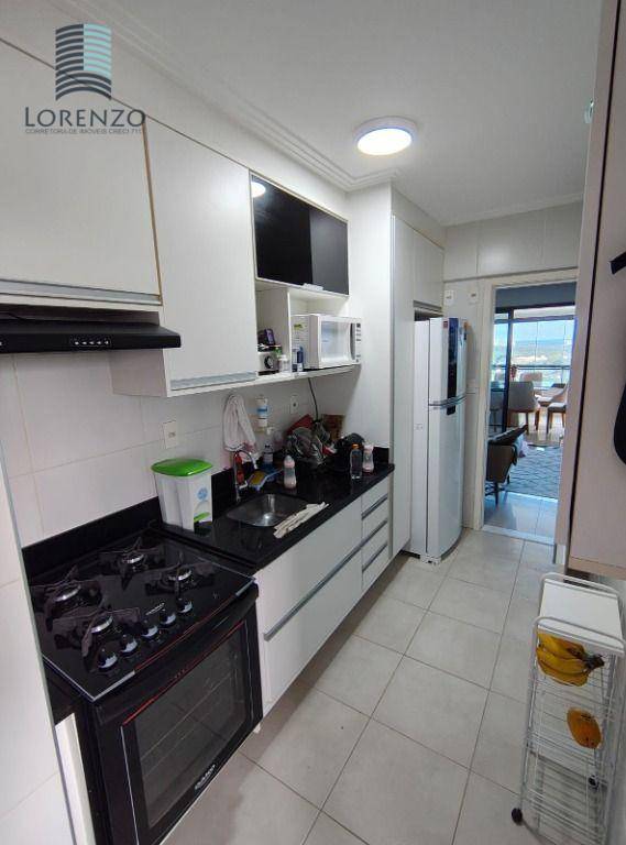 Apartamento à venda com 3 quartos, 113m² - Foto 6