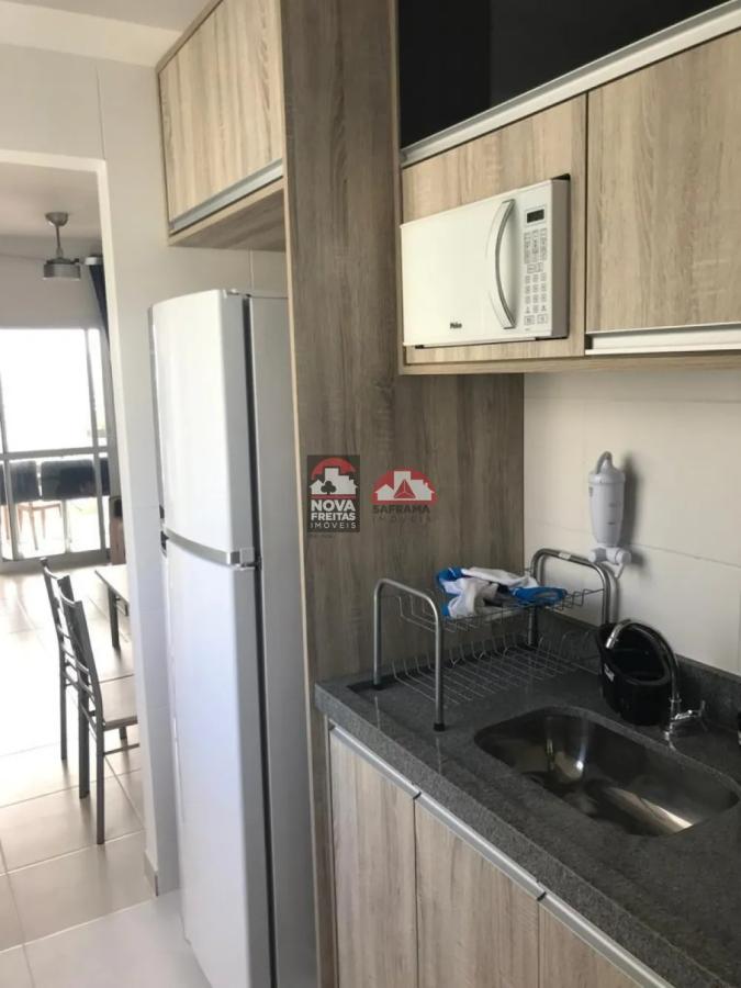 Apartamento à venda com 2 quartos, 70m² - Foto 13