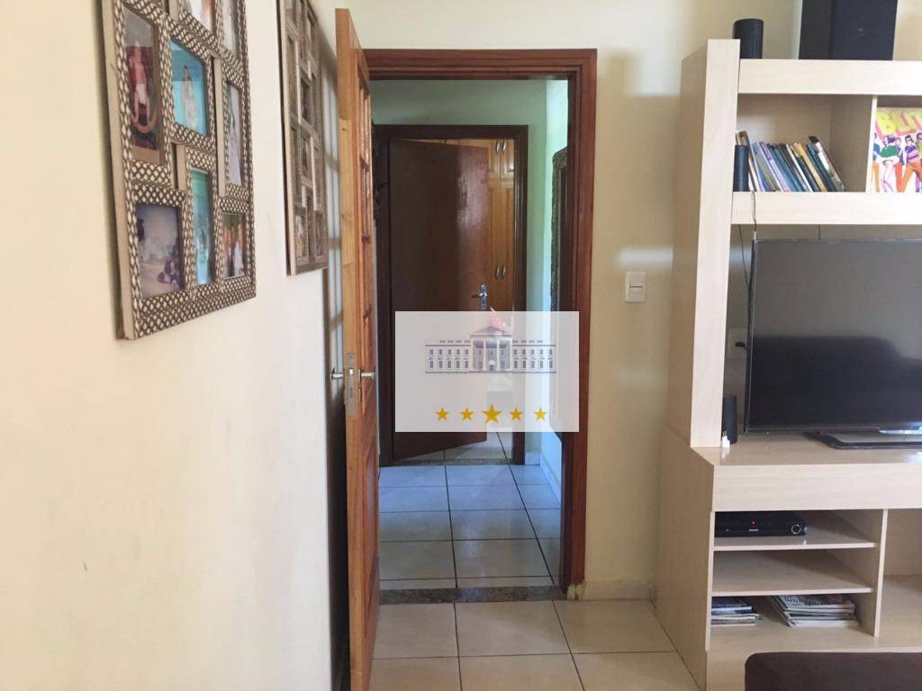 Casa à venda com 3 quartos, 400m² - Foto 24