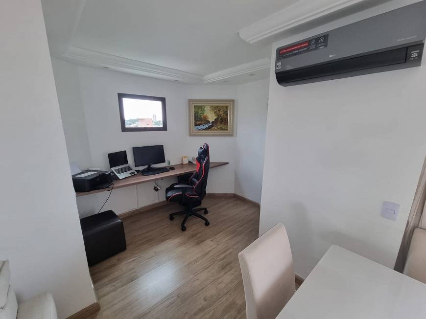 Apartamento à venda com 3 quartos, 145m² - Foto 3