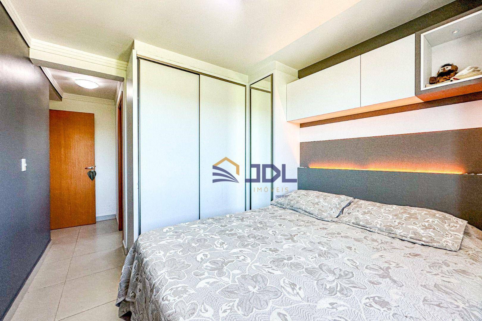 Apartamento à venda com 3 quartos, 83m² - Foto 13