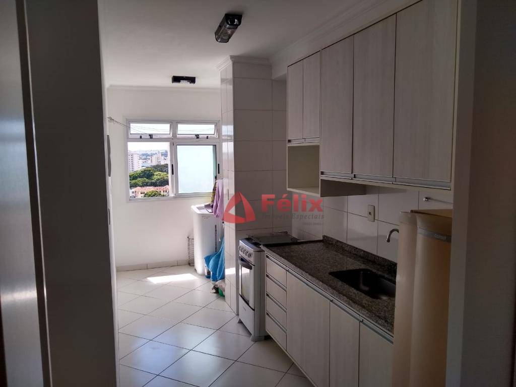 Apartamento à venda com 2 quartos, 72m² - Foto 9