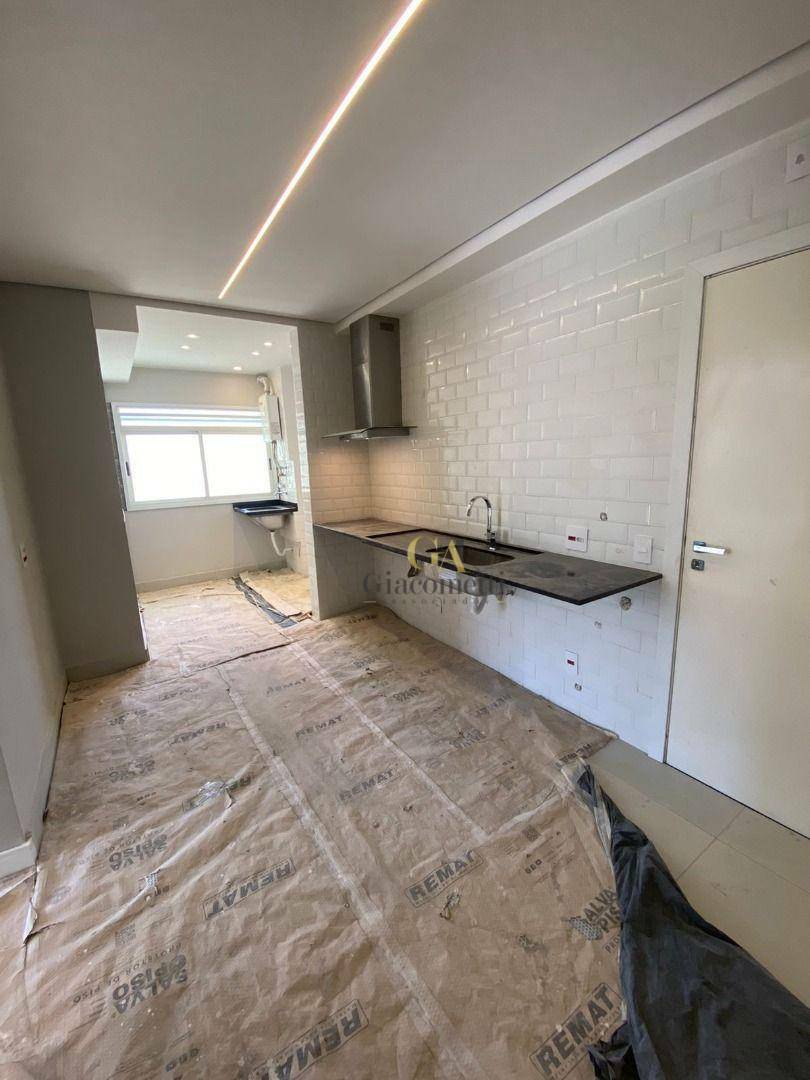 Apartamento à venda com 3 quartos, 139m² - Foto 3