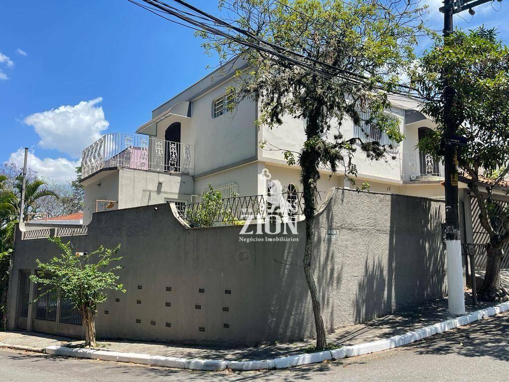 Sobrado à venda com 4 quartos, 170m² - Foto 1