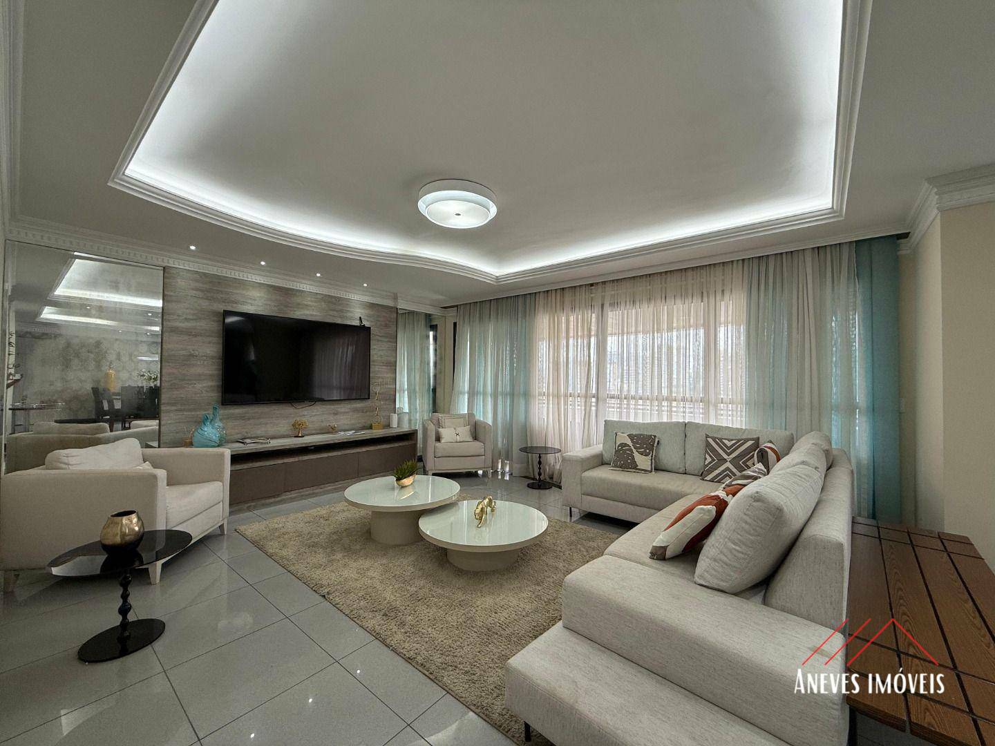 Apartamento à venda com 3 quartos, 221m² - Foto 12