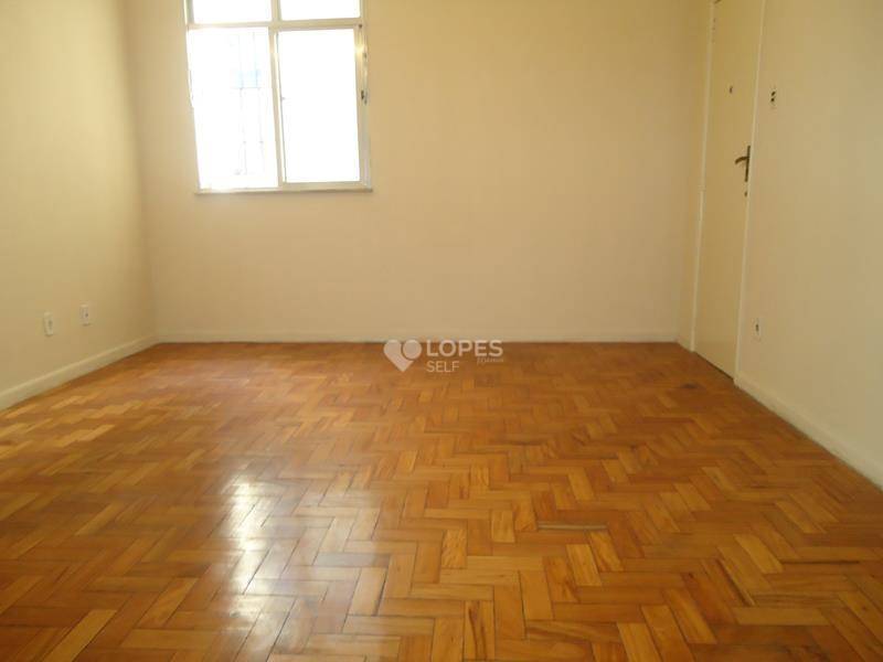 Apartamento à venda com 1 quarto, 50m² - Foto 1