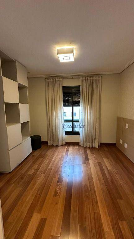 Apartamento à venda com 3 quartos, 263m² - Foto 32