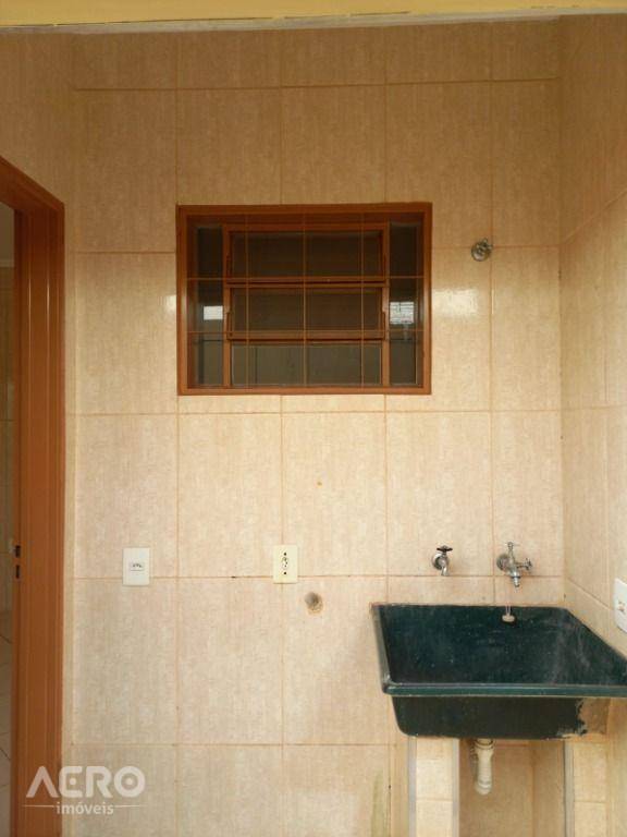 Casa à venda com 2 quartos, 107m² - Foto 10