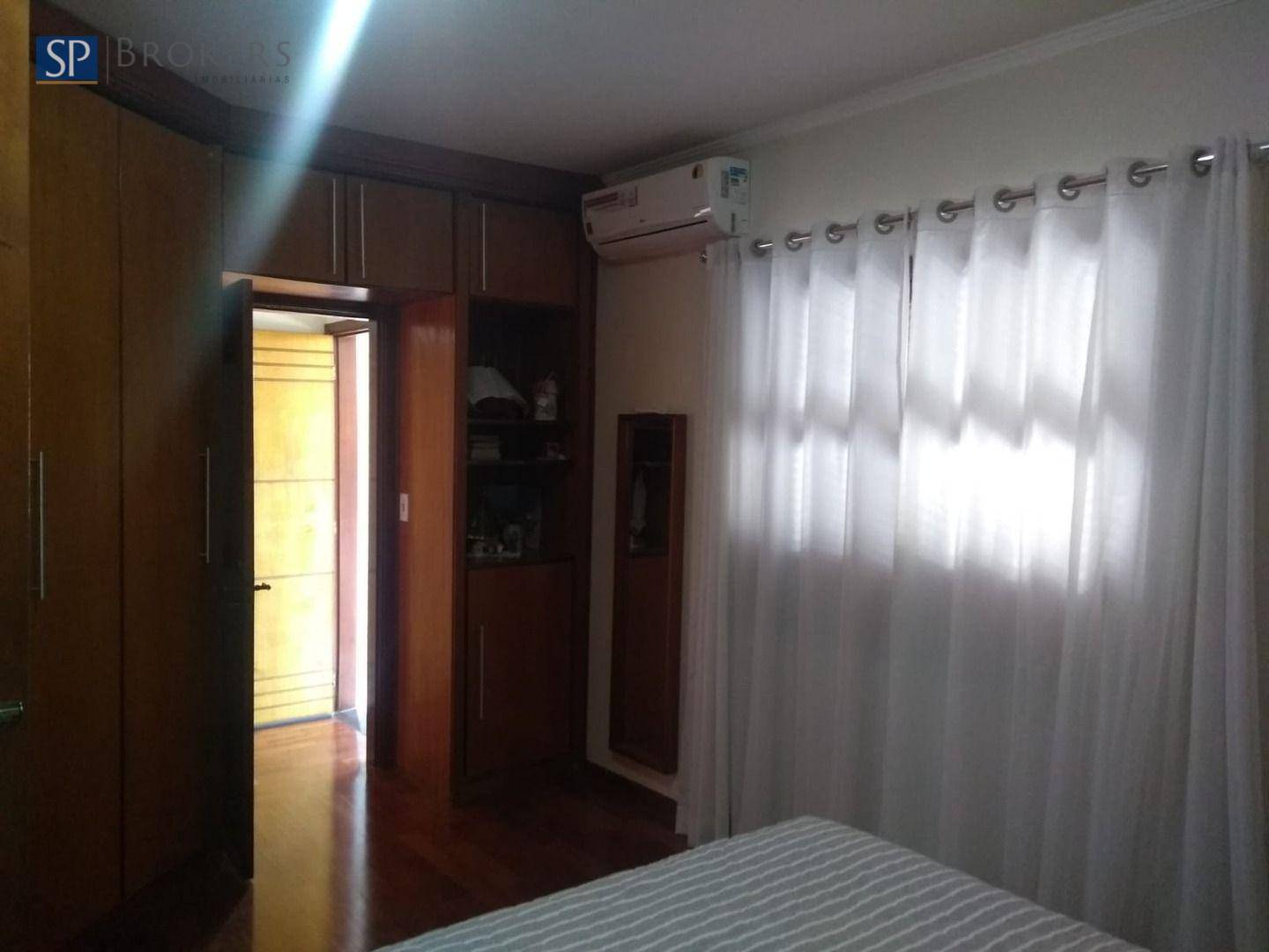 Casa à venda com 4 quartos, 250m² - Foto 5