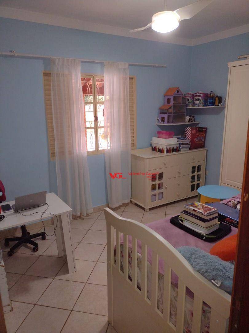 Chácara à venda com 2 quartos, 215m² - Foto 12