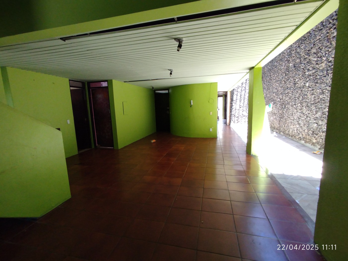Casa para alugar com 5 quartos, 200m² - Foto 11