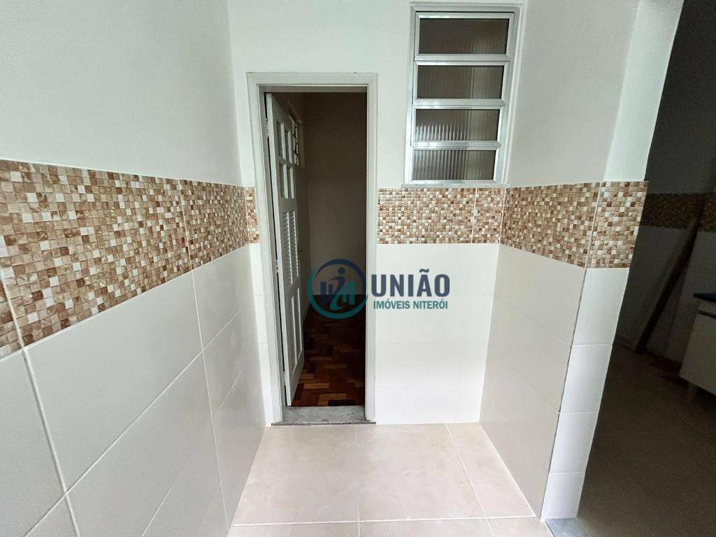 Apartamento à venda com 2 quartos, 80m² - Foto 13