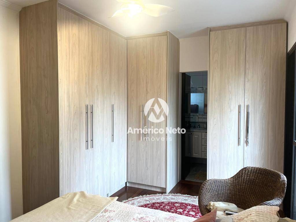 Apartamento à venda com 3 quartos, 196m² - Foto 7