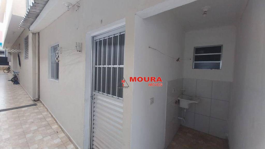 Casa para alugar com 1 quarto, 26m² - Foto 3