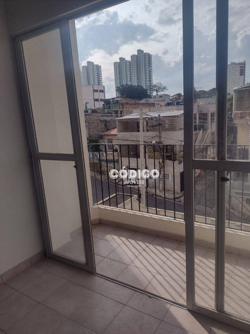 Apartamento para alugar com 3 quartos, 64m² - Foto 10