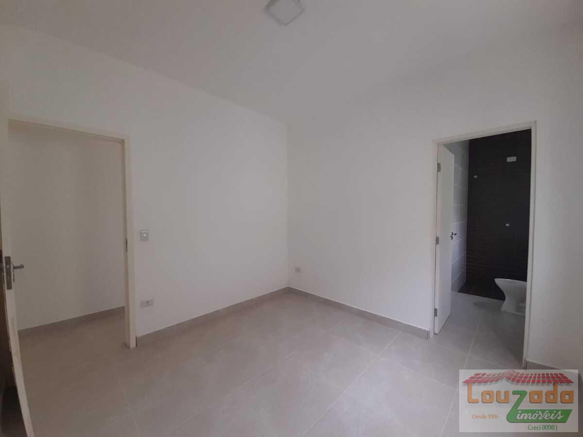 Casa à venda com 2 quartos, 90m² - Foto 6