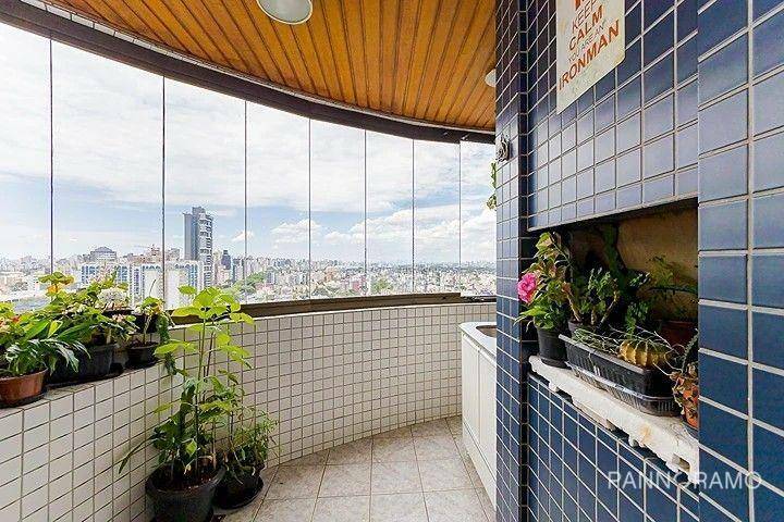 Apartamento à venda com 3 quartos, 114m² - Foto 9