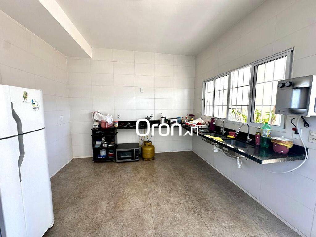 Sobrado, 6 quartos, 319 m² - Foto 5