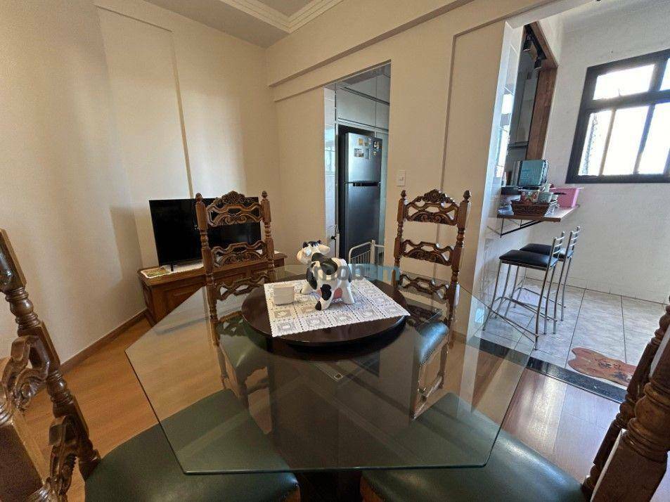 Apartamento à venda com 3 quartos, 138m² - Foto 5