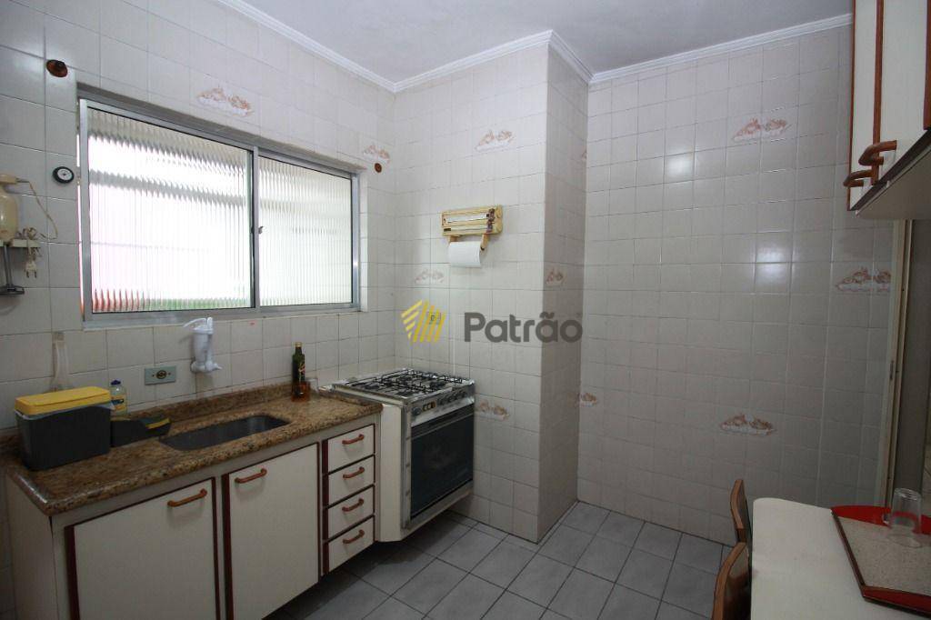 Apartamento para alugar com 2 quartos, 83m² - Foto 14