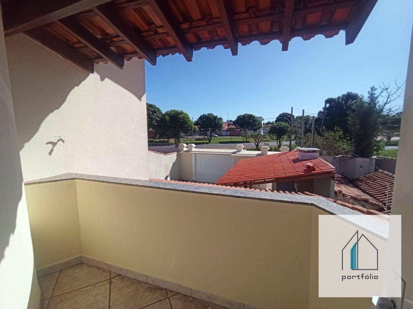 Casa à venda com 4 quartos, 212m² - Foto 14