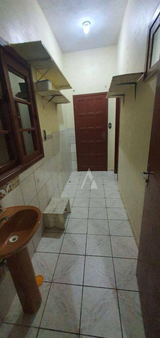 Casa à venda com 5 quartos, 340m² - Foto 10